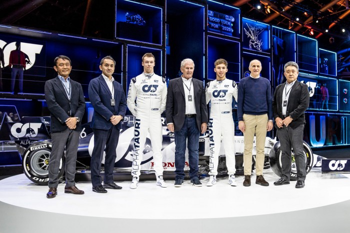 F1: Felnőtt a kisebbik Red Bull-csapat 1 | Vezess F1: Felnőtt a kisebbik Red Bull-csapat 1