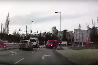 Videó: Ez a furgonos megmutatta, hogyan ne menjünk vásárolni