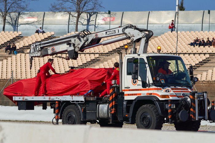 F1: Lerobbant a Ferrari, tesztcsúcs a Mercedestől