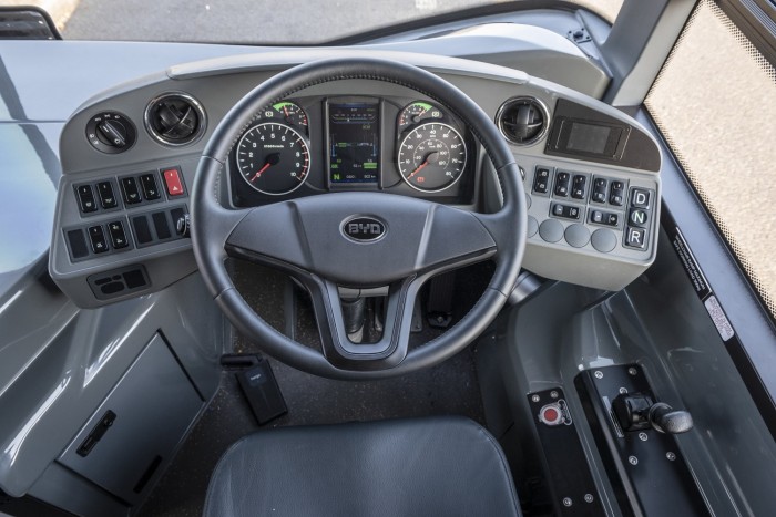 Tovább hódítanak az elektromos emeletesek 3