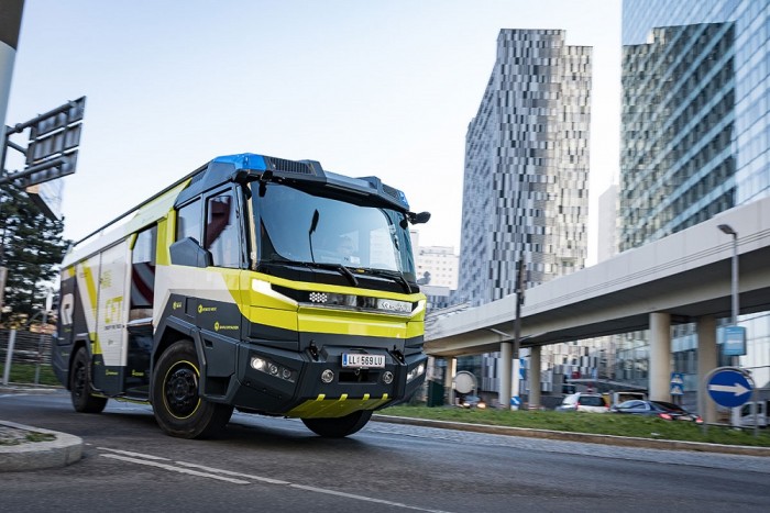 Hollywood lecsapott a hibrid tűzoltóautóra