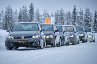 Megnéztük, mennyit fejlődtek a téli gumik 30 év alatt