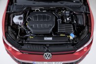 Egyszerre debütálnak a VW Golf sportverziói 39