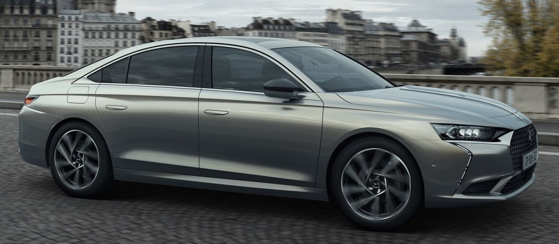 Új csúcsmodellt kap a francia luxusmárka