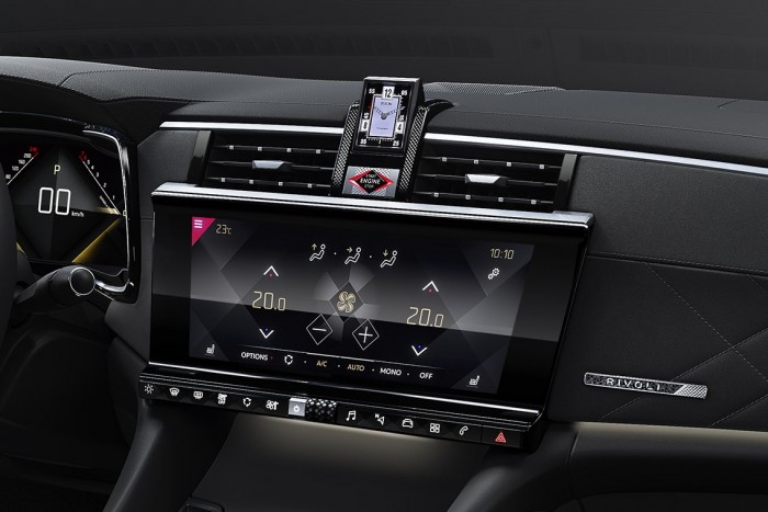 Új csúcsmodellt kap a francia luxusmárka 9