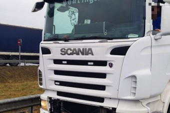 Nem akart útdíjat fizetni, röhejes trükkel próbálkozott a rafkós román kamionos