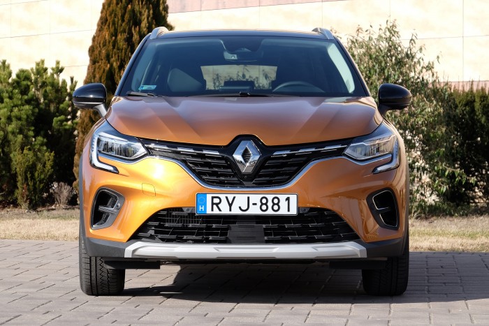 Nagyobb, tágasabb, okosabb lett a Renault Captur 7
