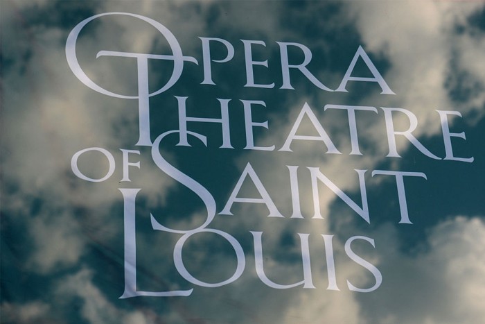 14 milliárd forintnak megfelelő rekordadomány