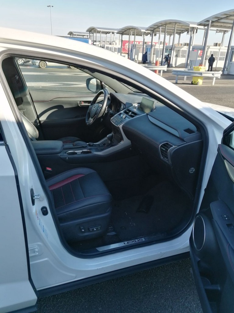 Ami csak lehetett, az hamis volt ezen a Lexuson 2