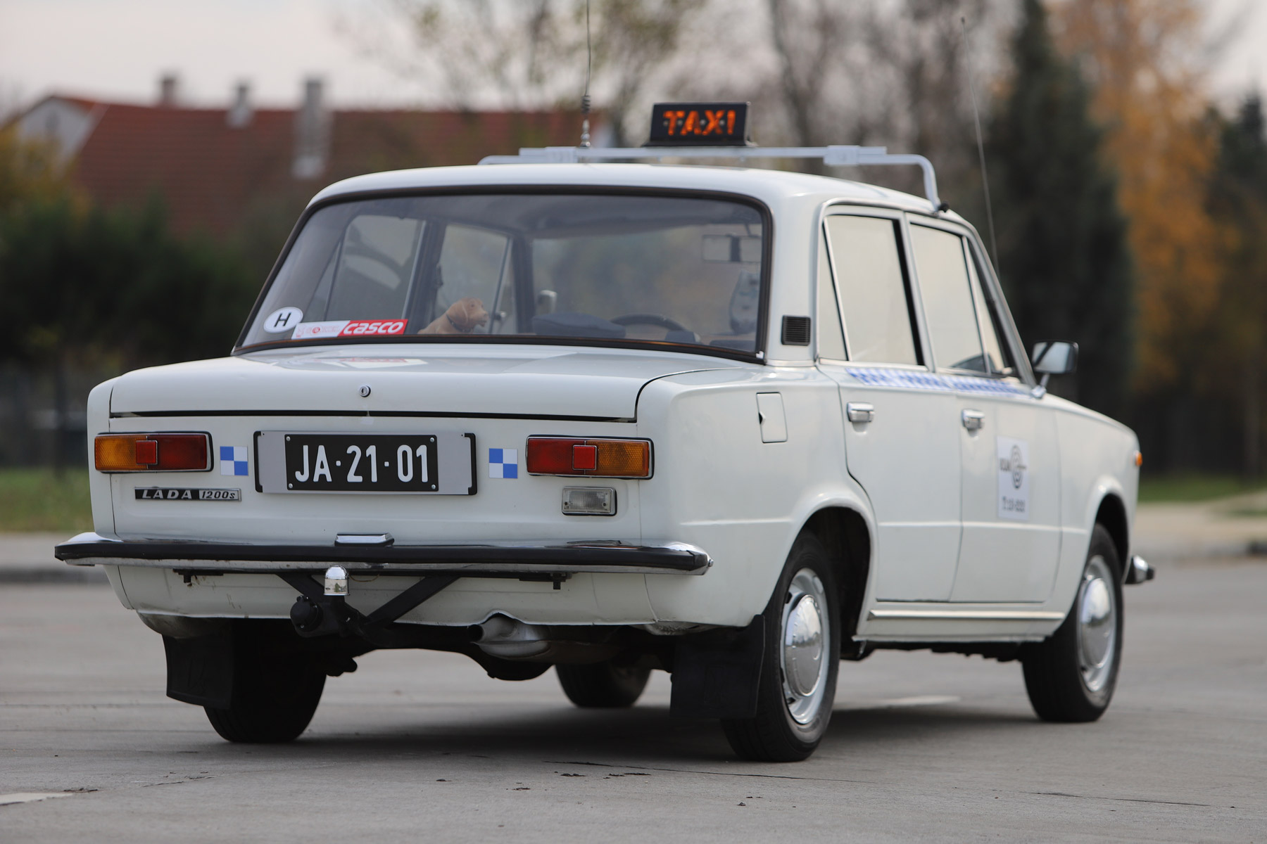 Ez a magyar Lada-taxi leárnyékol minden Mercedest 10