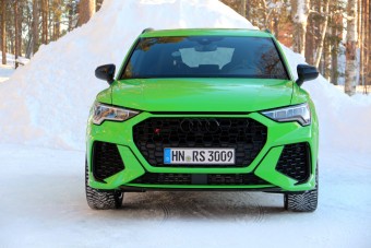 SUV-ba zárt élmény