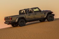 Beszáll a Dakar-raliba a Jeep? 58