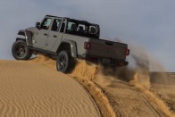 Beszáll a Dakar-raliba a Jeep? 63