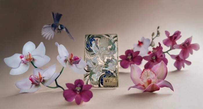 Sorban állnak a gazdagok ezekért a bankkártyákért 2