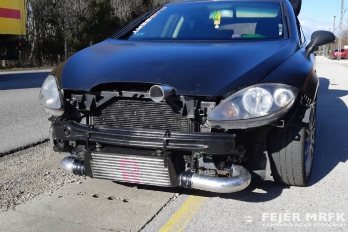 Elképesztő fék nélküli autót fogtak Fehérváron