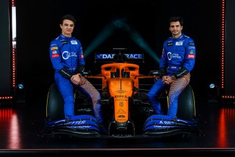 F1: A McLaren nem tervez pilótacserét