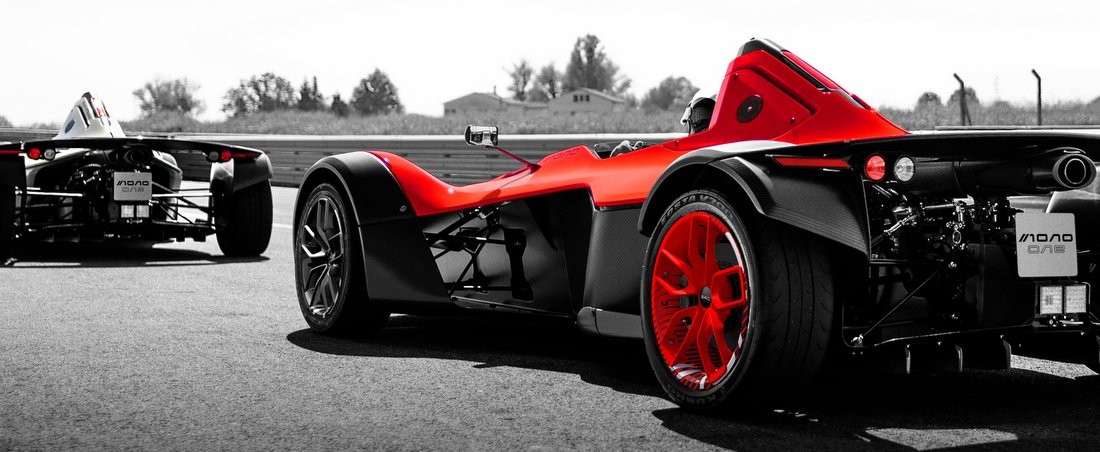 Búcsúzik a világ egyik legbrutálisabb sportautója