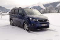 Teleülve is használható egy hétszemélyes autó? – Peugeot Rifter teszt 2