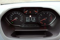 Teleülve is használható egy hétszemélyes autó? – Peugeot Rifter teszt 56
