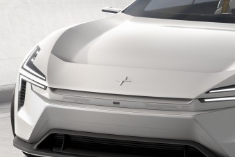 Kupélimuzinnal erősít a svéd-kínai villanymárka