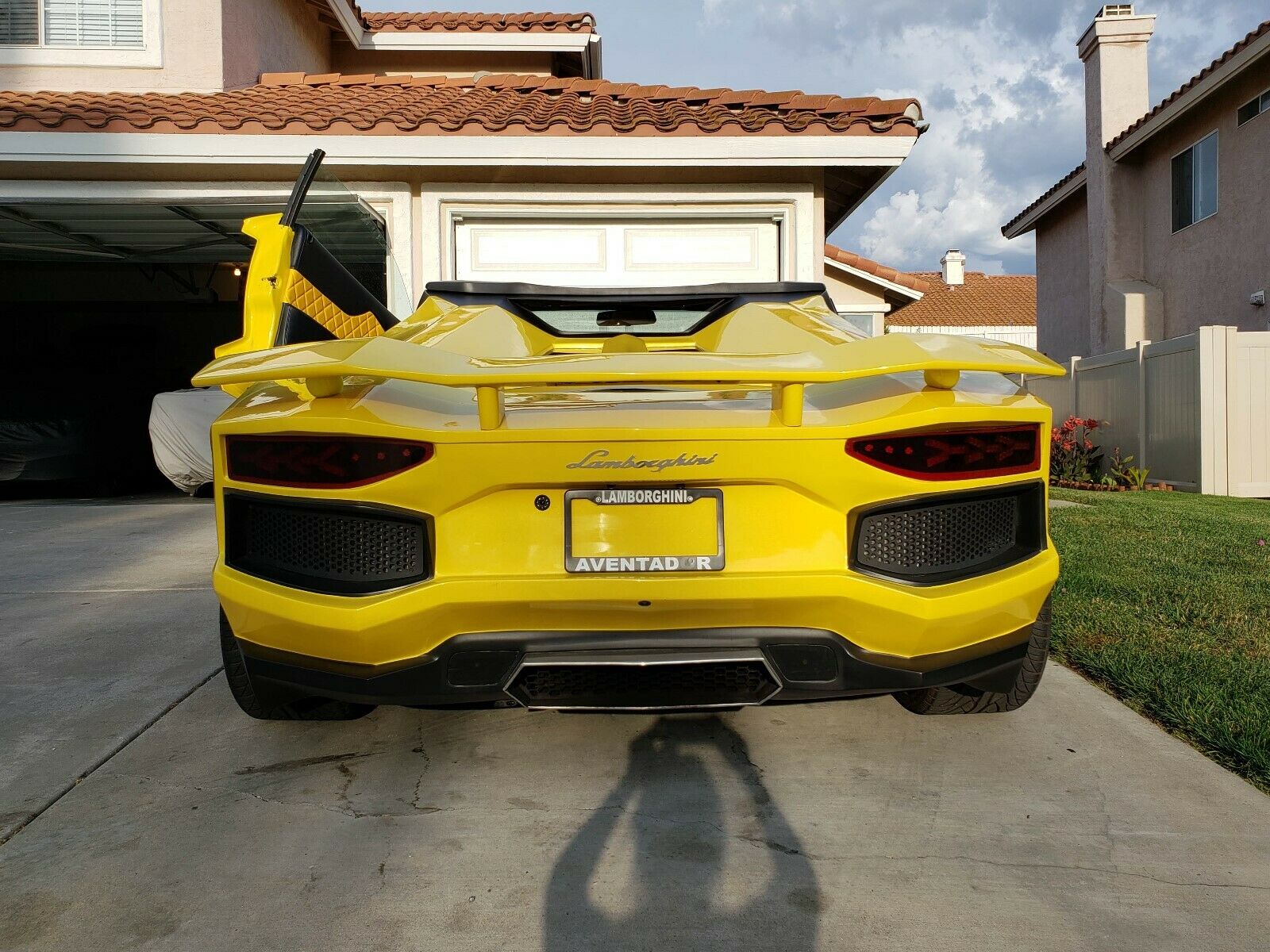 Lamborghini-jelmezt kapott ez a szegény Pontiac GTO 4