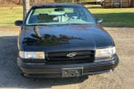 Mintha vadonatúj lenne: egy pajtából került elő ez a régi Chevrolet 2 Mintha vadonatúj lenne: egy pajtából került elő ez a régi Chevrolet 2