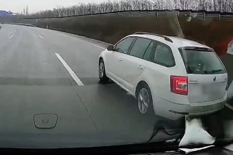 Hajmeresztő büntetőfékezés az M0-son – videó