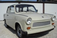 Makulátlan ez a 35 éves Trabant – kétmillióért a tiéd lehet 9