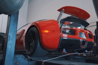 Vajon tudja az 1001 lóerőt a 15 éves Bugatti Veyron?