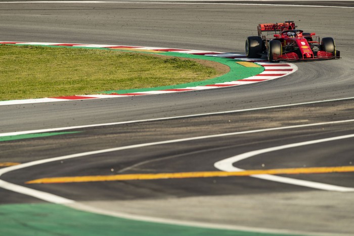 F1: Vettel unja a barcelonai banánt