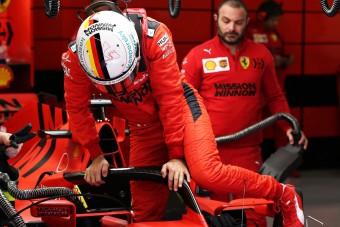 F1: Vettel már be sem ül a Ferrariba?