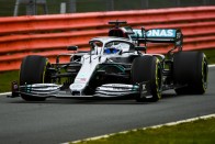 F1: Pályán a vadonatúj Mercedes 2