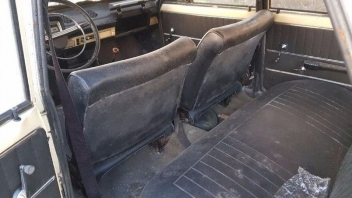 Hihetetlenül kalandos sorsú veterán autót találtak egy skót garázsban 2