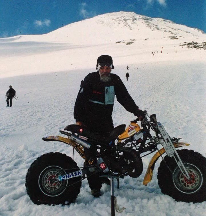 Ritka őrült ötlet ez az összkerékhajtású motorkerékpár 5 | Vezess Ritka őrült ötlet ez az összkerékhajtású motorkerékpár 5