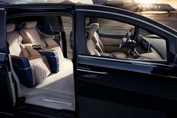 Állj félre, Rolls-Royce! 1