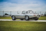 Egyszerre régi és új a Jaguar E-Type Lightweight 22