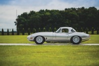 Egyszerre régi és új a Jaguar E-Type Lightweight 24