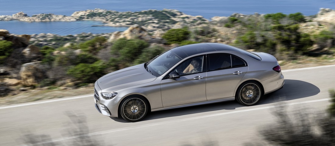 Minden, amit az autóipar tud, benne van a Mercedes E-osztályban