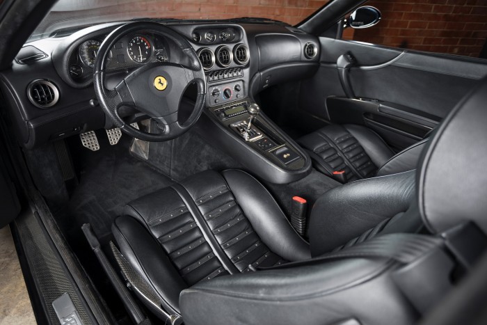 Ennél elegánsabb V12-es Ferrari nem lesz már kézi váltóval 5