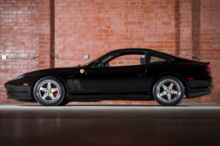 Ennél elegánsabb V12-es Ferrari nem lesz már kézi váltóval 2