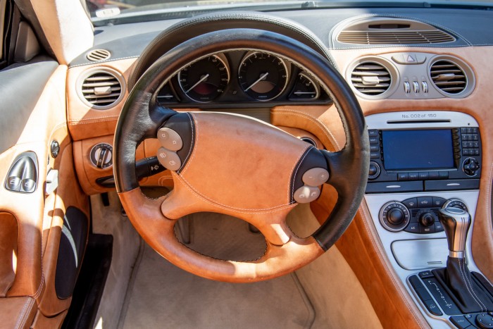 Ennél különlegesebb V12-es autó nincs most eladó 5 | Vezess Ennél különlegesebb V12-es autó nincs most eladó 5