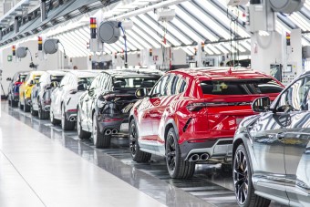 Koronavírus miatt zár be a Lamborghini gyára