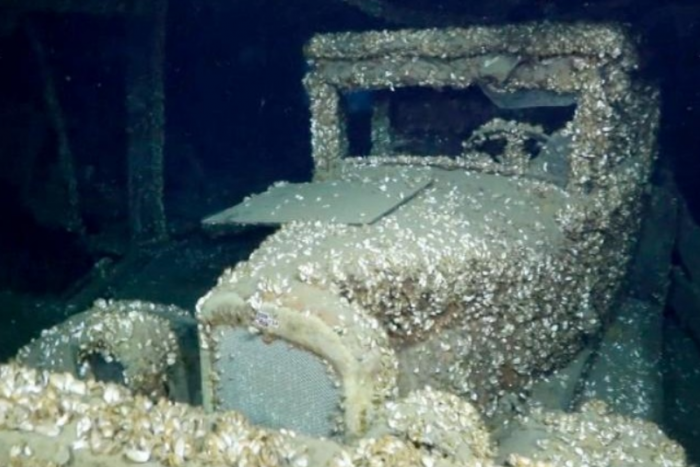 Többek között autót is találtak ebben a 92 éve elsüllyedt hajóroncsban