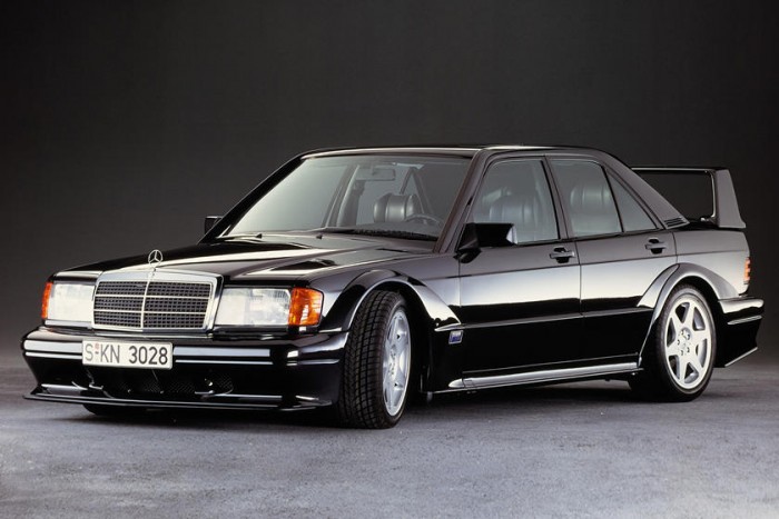 Oldtimer-korba lépett a legendás Mercedes