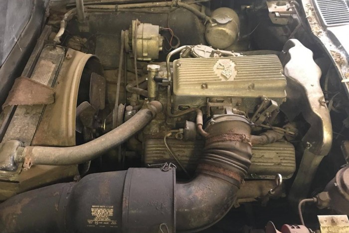 Hihetetlen, mi lapult meg a szeméttel teli garázsban 4 | Vezess Hihetetlen, mi lapult meg a szeméttel teli garázsban 4