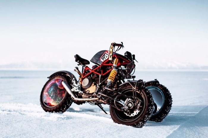 Ezzel a motorral jár a szibériai Mad Max