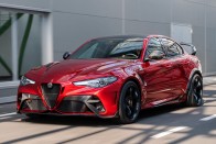 Megérkezett a legdurvább Alfa Romeo 28