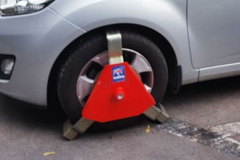 Ezer kerékbilincs ugrott fel ebben az utcában tavaly