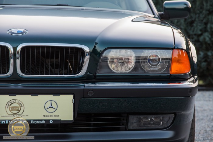 Ez a burokban tartott használt BMW megállította az időt 3