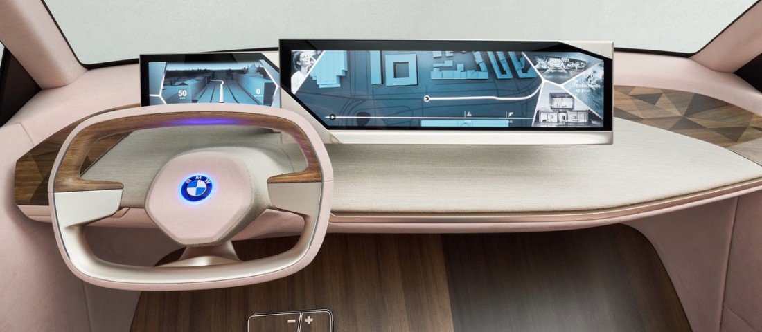 Alakváltó kormánykereket fejleszt a BMW